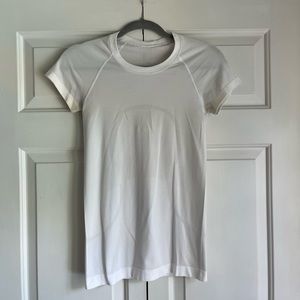 Lululemon swiftly tech